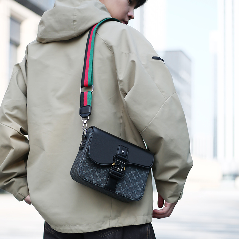 Tas Selempang Pria Motif Jacqu - Fashion Harness Men ulasan dan harga